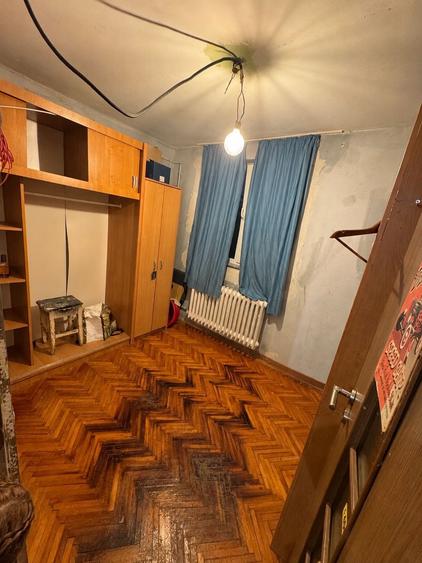 Apartament cu 2 camere semidecomandat în Andrei Mureșanu