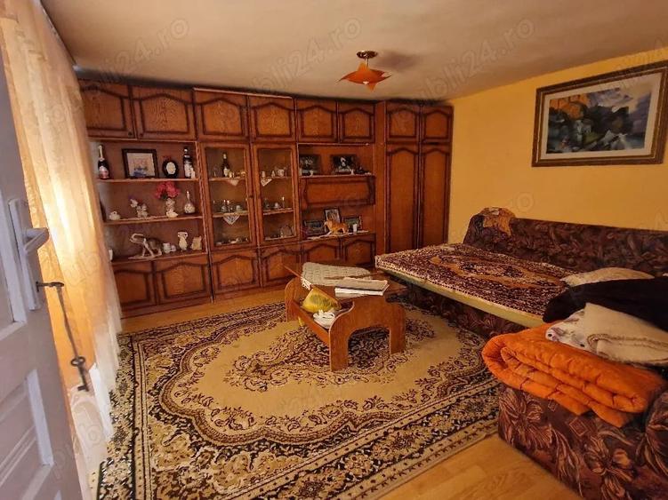 Casă cu 3 camere cu Teren 1500 Mp în Bala