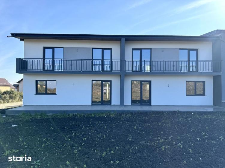 Casă cu 5 camere cu Teren 200 Mp în Valea Lupului
