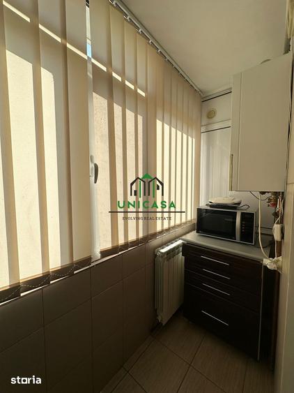 Apartament cu 3 camere decomandat în Ostroveni