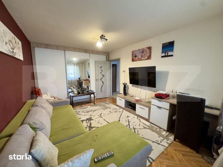 Apartament cu 3 camere decomandat în Cetate