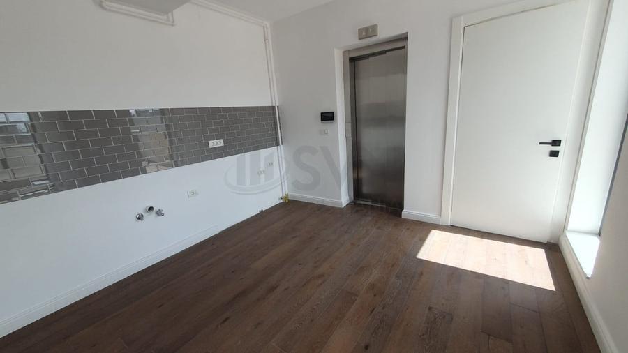 Apartament cu 2 camere decomandat în Polonă