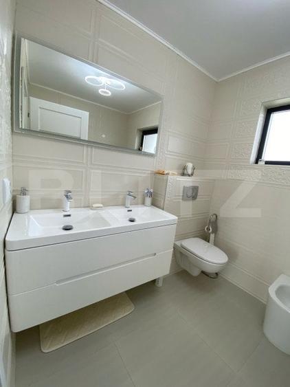 Casă individuală cu 5 camere cu Canalizare în Dezmir