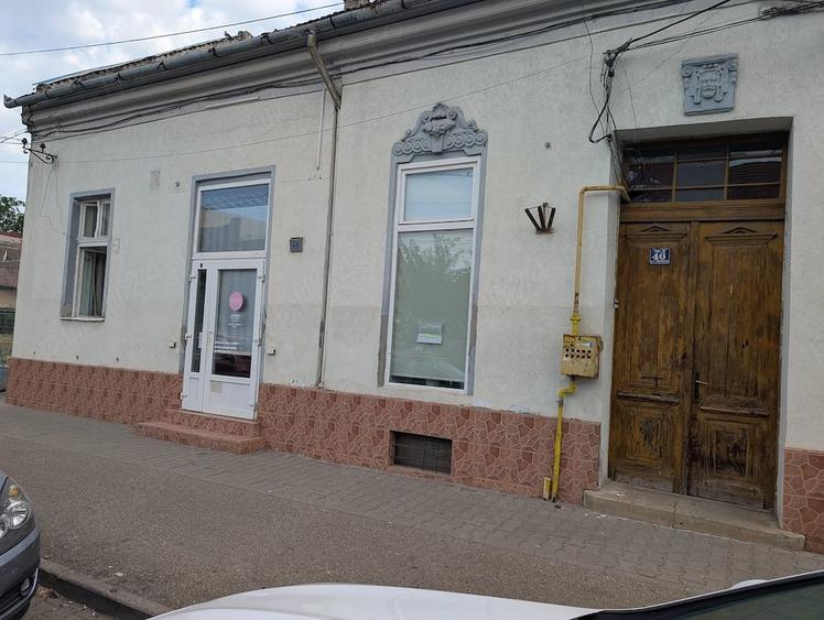 Spațiu comercial, de 43 mp, în Central