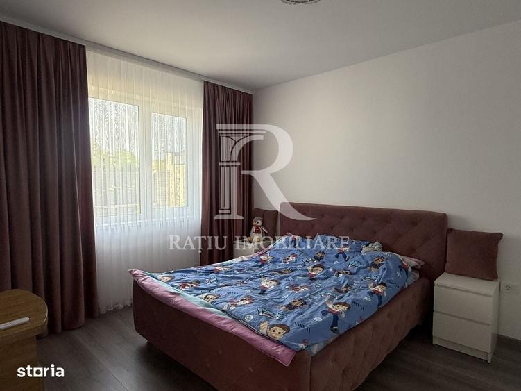 Casă cu 4 camere decomandat în Oncea