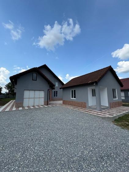 Casă cu 4 camere în Central