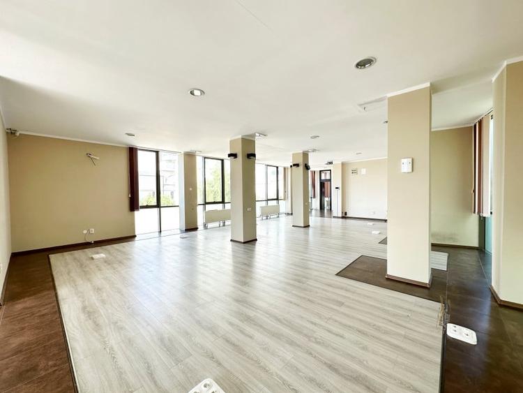 Spațiu comercial, de 240 mp, în Faleza Nord
