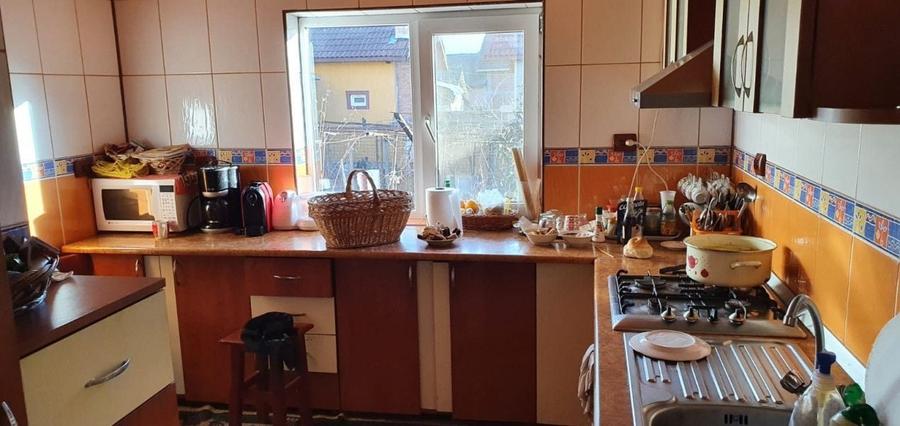 Casă individuală cu 6 camere cu Canalizare în Bâlta