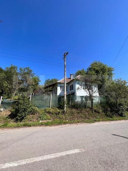 Casă cu 2 camere în Budurleni