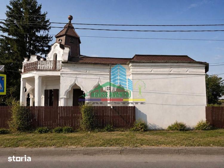 Casă cu 6 camere cu Teren 1657 Mp în Sihlea