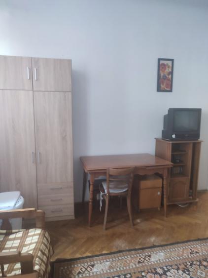 Apartament cu 2 camere decomandat în Exterior Vest