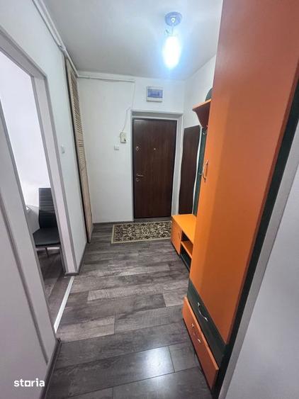 Apartament cu 3 camere în Traian