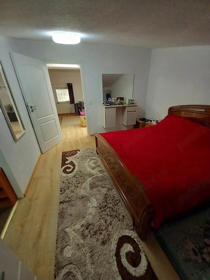 Casă cu Teren 1500 Mp în Variaș