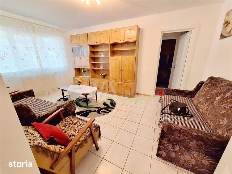Apartament cu 2 camere semidecomandat în Tache