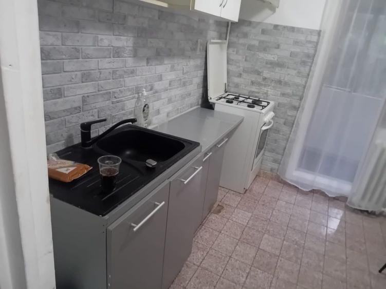 Inchiriez apartament - 1