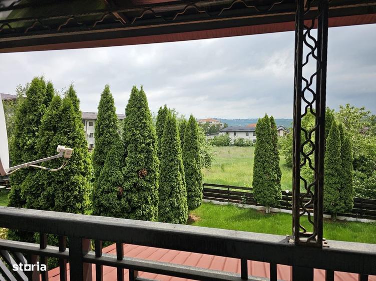 Casă cu 4 camere în Valea Lupului