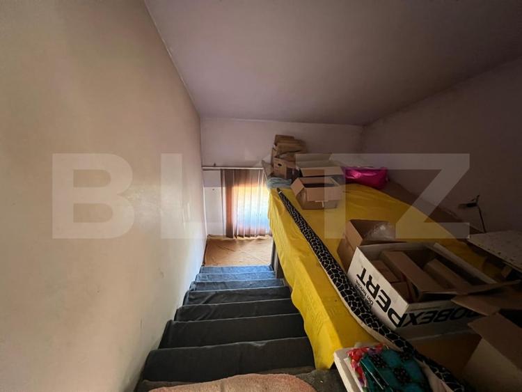 Casă individuală cu 5 camere cu Canalizare în Popoveni