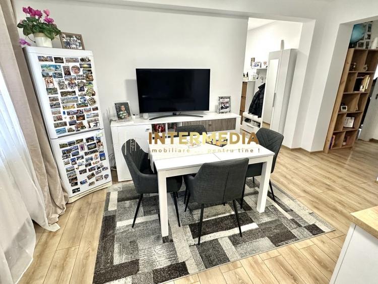 Apartament cu 3 camere decomandat, mobilat în Central