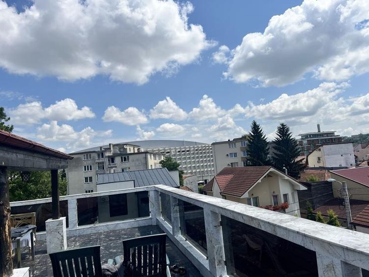 Casă cu 4 camere cu Teren 500 Mp în Exterior Vest