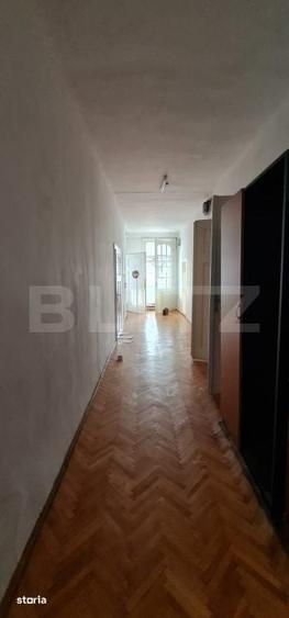 Apartament cu 5 camere în Central