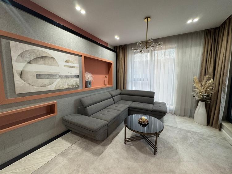 Apartament cu 2 camere decomandat în Universitate