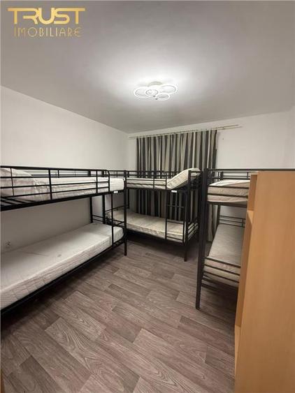 Apartament cu 3 camere semidecomandat în Someșeni