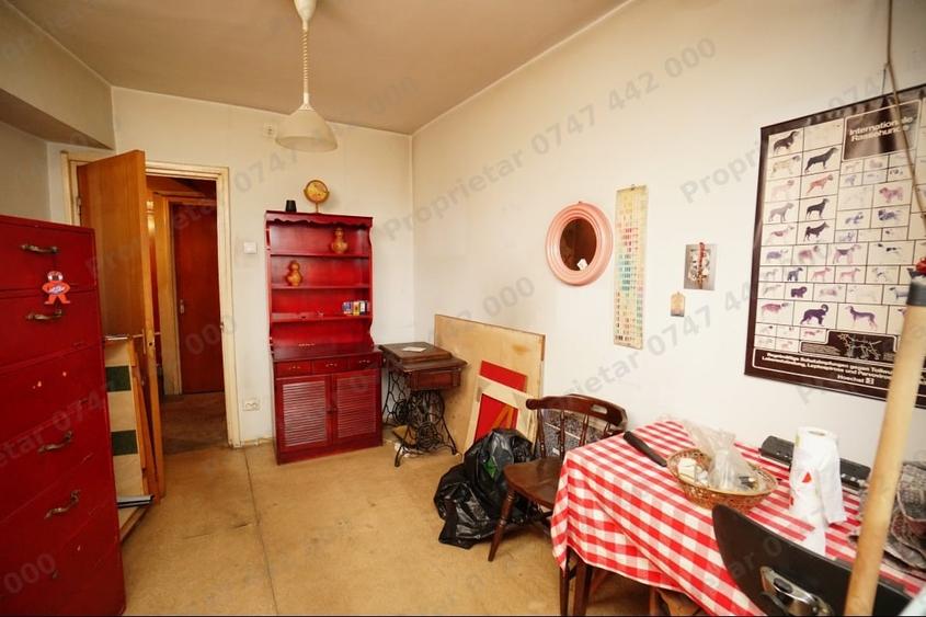 Apartament cu 4 camere decomandat, mobilat în Tei