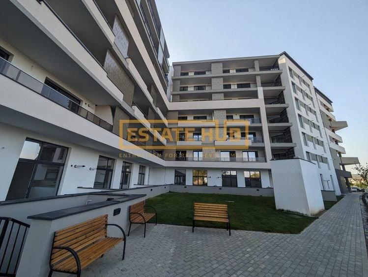 Apartament cu 3 camere semidecomandat în Între Lacuri