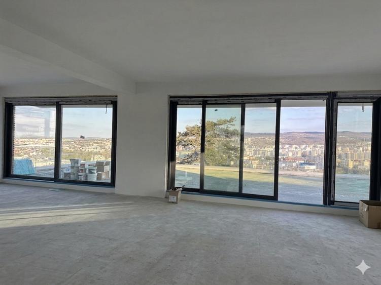 Duplex cu 4 camere cu Canalizare în Grigorescu