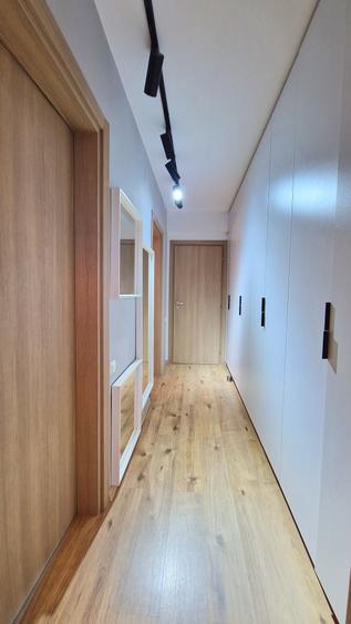 Apartament cu 3 camere decomandat, mobilat în Băneasa