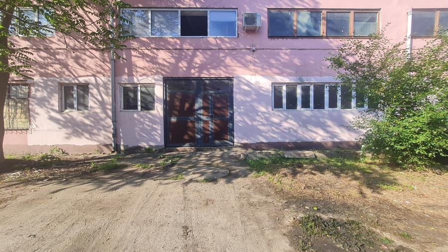 Spațiu industrial, de 150 mp, în Vest