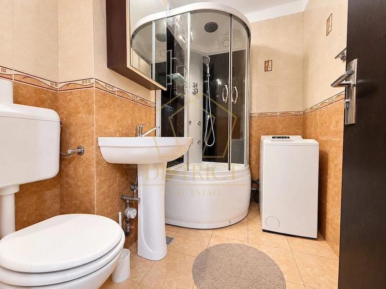 Garsonieră decomandată în Central