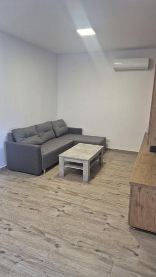 Apartament cu 2 camere decomandat în Exterior Vest