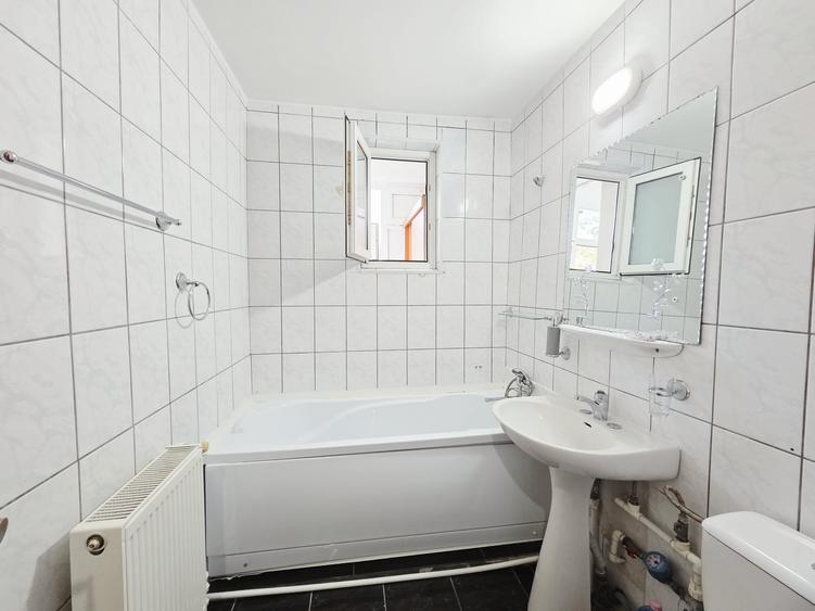 Apartament cu 2 camere semidecomandat în Țiglina 3