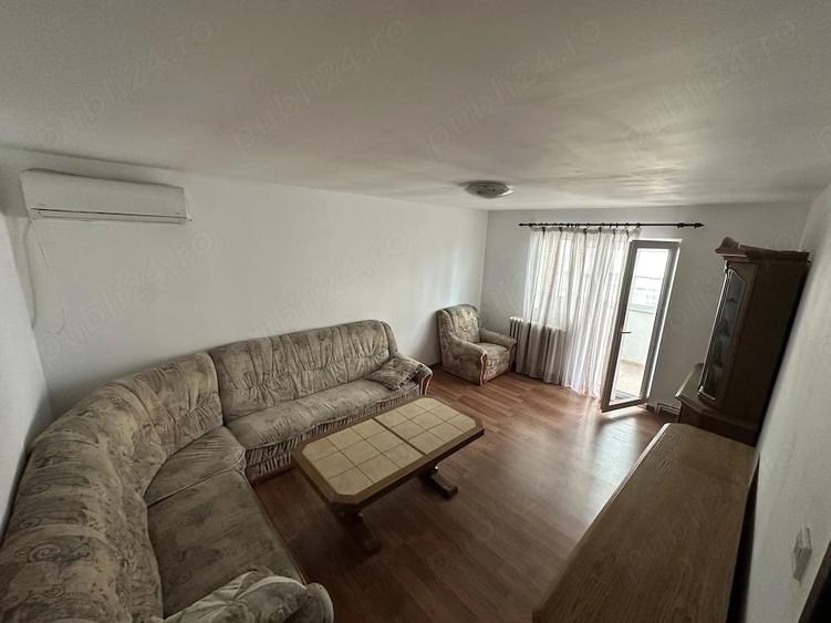 Apartament cu 2 camere decomandat în Gară