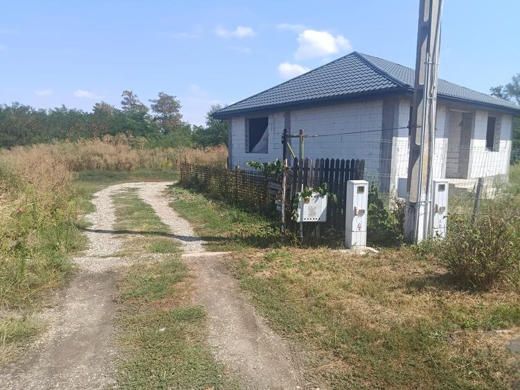 Teren Construcții intravilan de 2500 mp, în Crevedia
