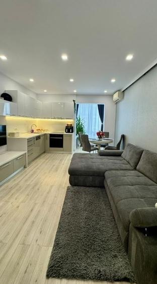 Apartament cu 3 camere decomandat, mobilat în Theodor Pallady