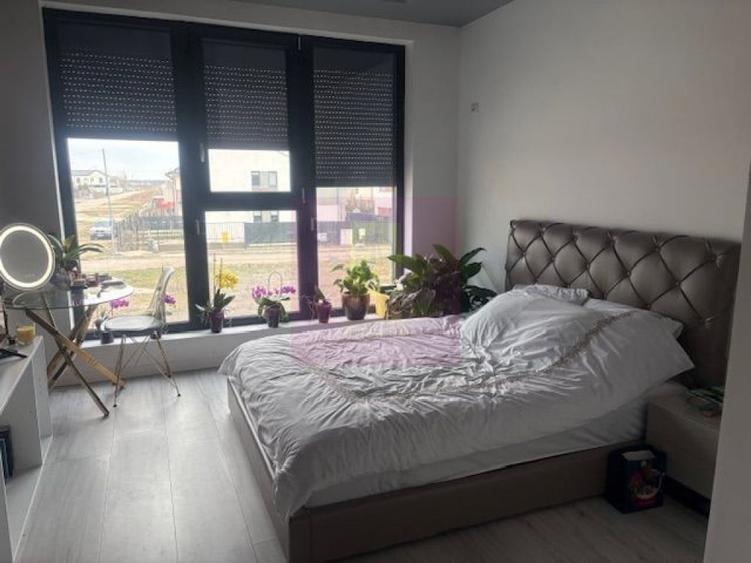 Casă cu 4 camere cu Teren 150 Mp în Central