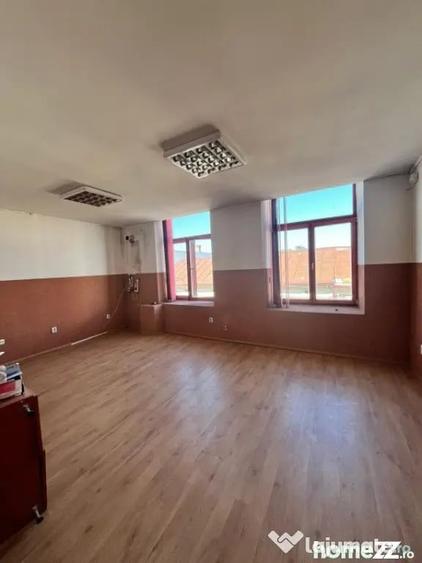 Spațiu comercial, de 150 mp, în Rădăuți