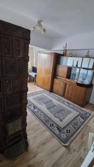 Apartament cu 2 camere nedecomandat în Central