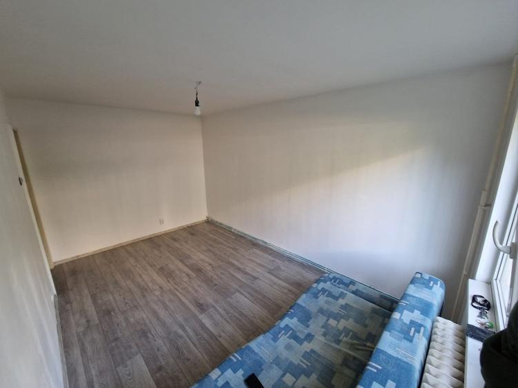Apartament cu 3 camere decomandat, mobilat în Mănăștur