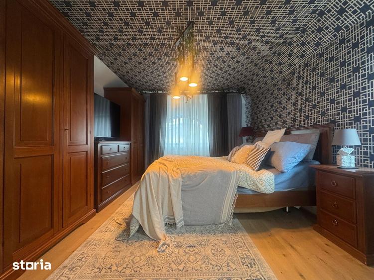 Casă cu 6 camere cu Teren 1834 Mp în Bran