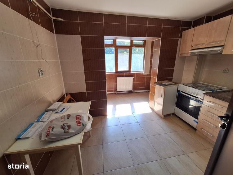 Apartament cu 3 camere decomandat în Țiglina 3