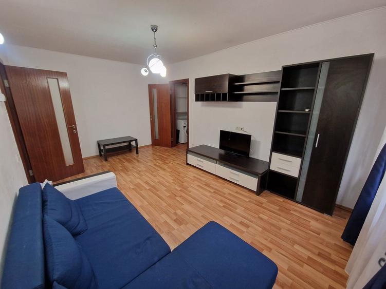 Apartament cu 2 camere semidecomandat în Baba Novac