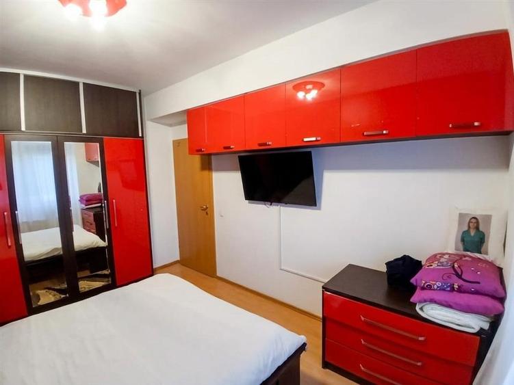 Apartament cu 2 camere decomandat în Iosia