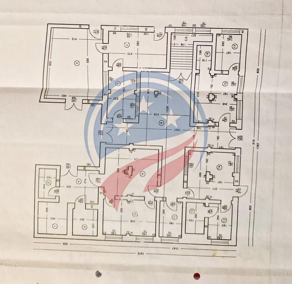 Spațiu comercial, de 354 mp, în Central