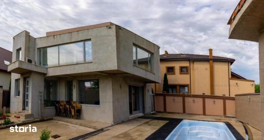 Casă cu 4 camere cu Teren 300 Mp în Central