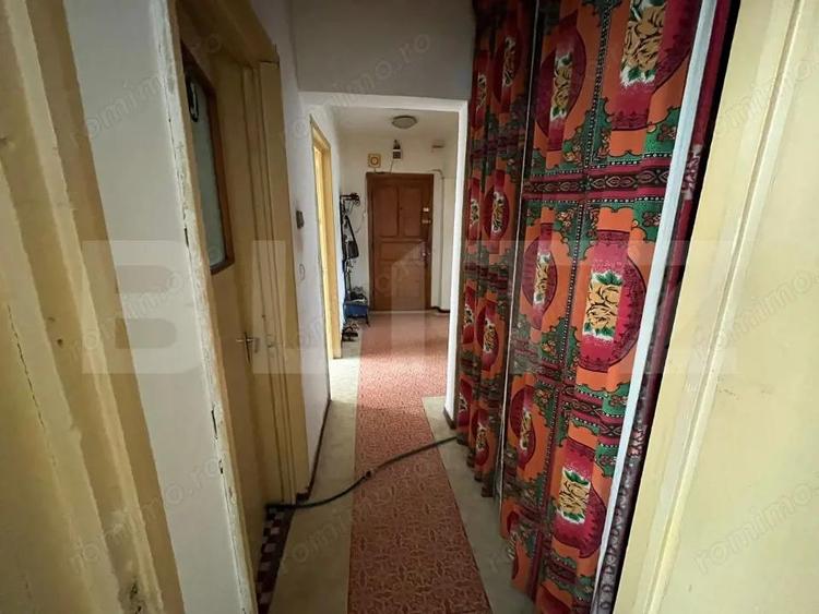 Apartament cu 3 camere decomandat, mobilat în Central