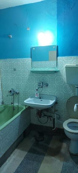 Apartament cu 2 camere semidecomandat în Tudor