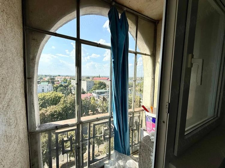Apartament cu 3 camere decomandat în Ultracentral